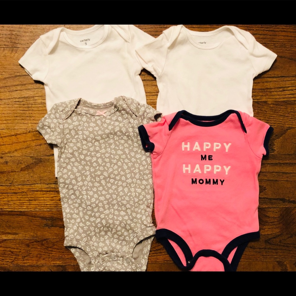 4 baby onesies
